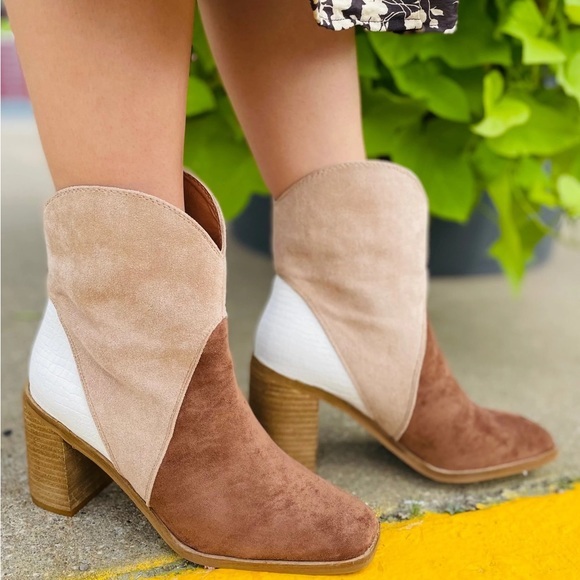 Wester Booties Color Block Heeled Square Toe Coastal Cowgirl Womens Suede - Picture 1 of 4